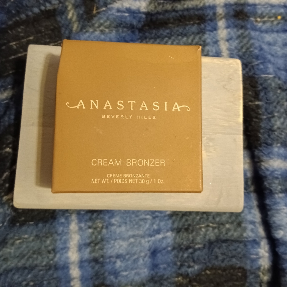Anastasia Beverly Hills caramel cream bronzer (new, authentic)